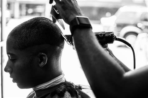 haircut_bw_01